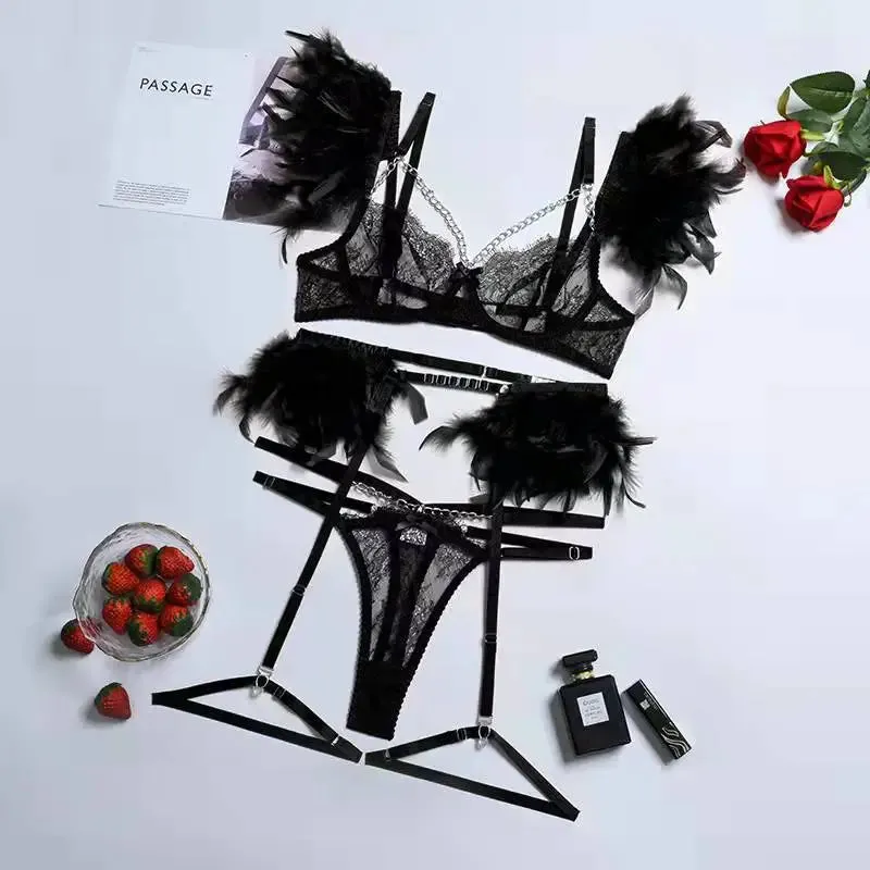 #PB Feathers Lingerie Set